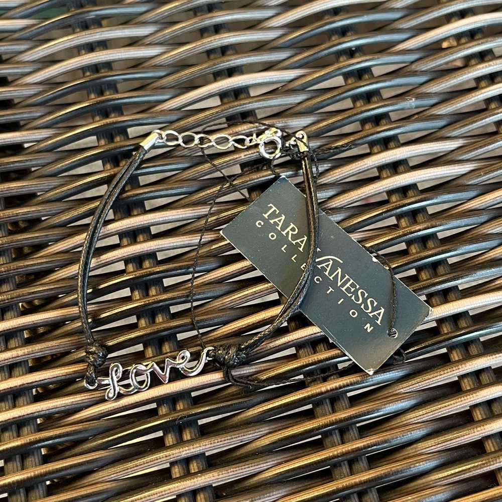 Tara Vanessa Collection ‘Love’ charm bracelet NWT
